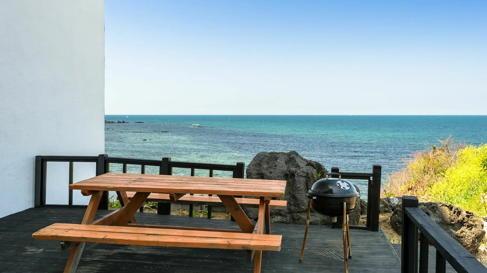 On The Sea Pension Jeju 0*,  South Korea