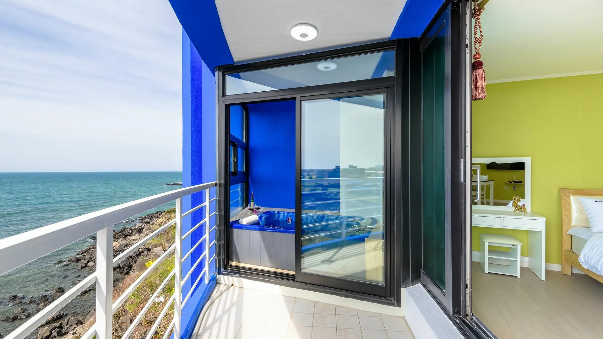 On The Sea Pension Jeju 0*,  South Korea